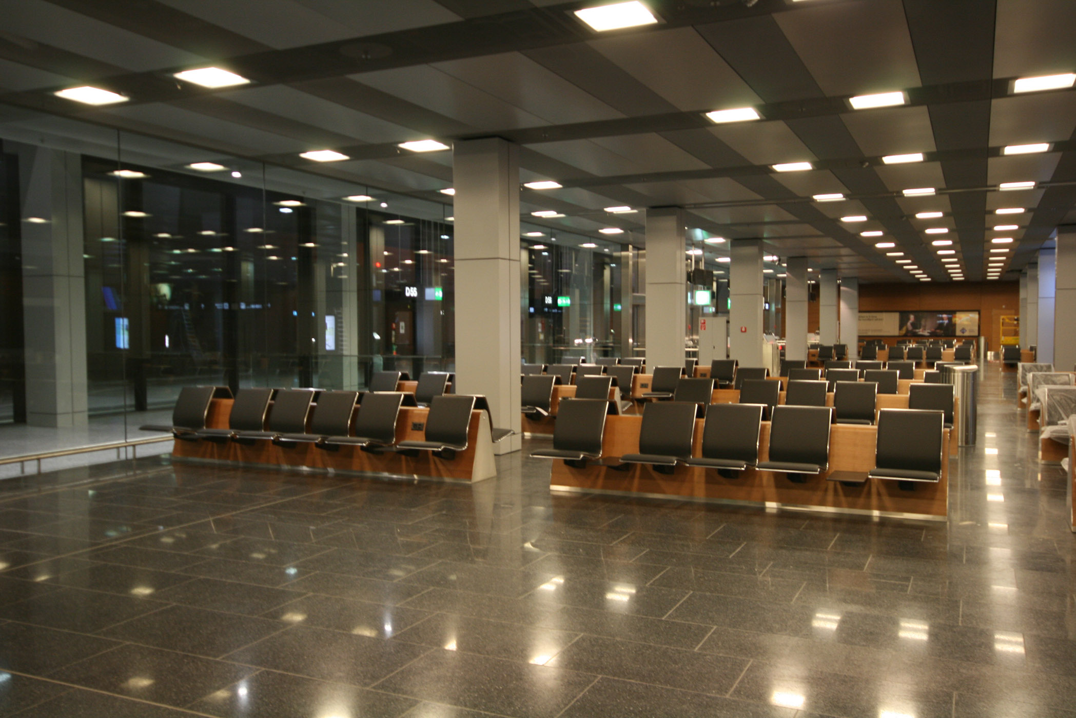 Dock B Zurich Airport - Lighting Design Austria